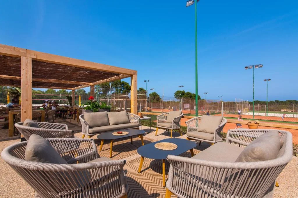 Terrace & Courts
